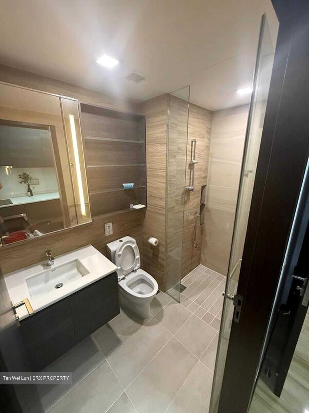 Sims Urban Oasis (D14), Condominium #504455551